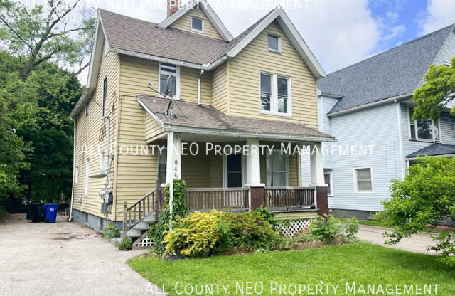 844 E 154 ST