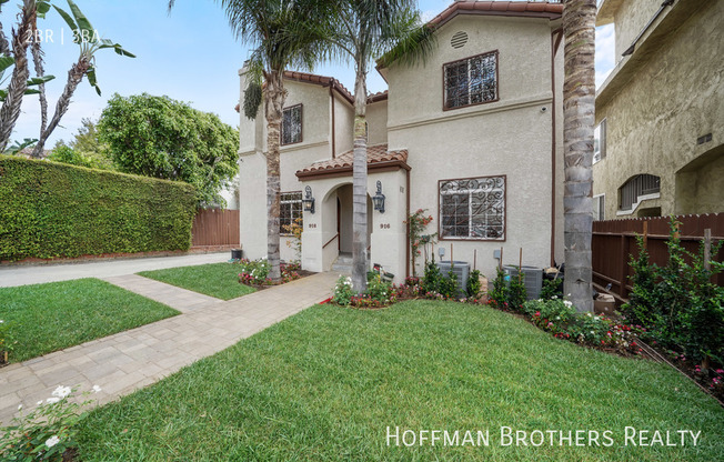 918 HILLDALE AVE