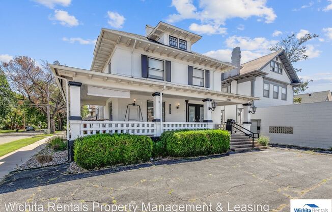 2925 E. Douglas