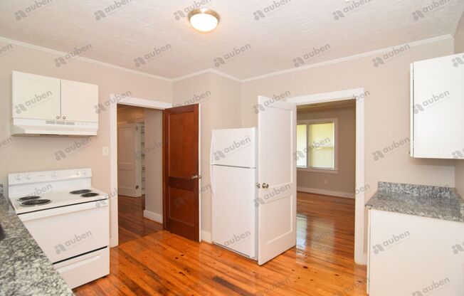 $1,200 - 2 bed/1 bath home for lease!, TOTAL ELECTRIC.