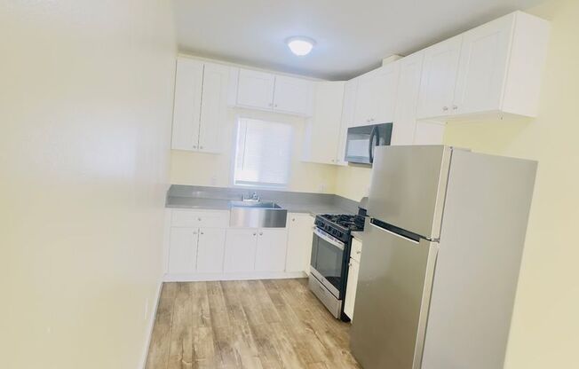 2 beds, 1 bath, $2,150