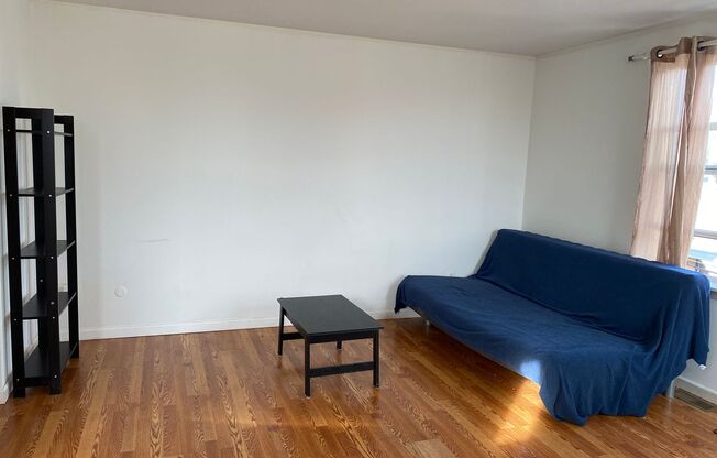 2 beds, 1 bath, $1,540, Unit 648 N 33rd St B - Whole Unit