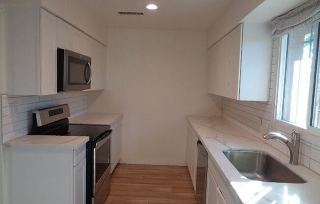 #1044-AZ Abode Phoenix, LLC