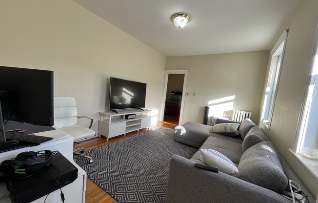 55 Linden St