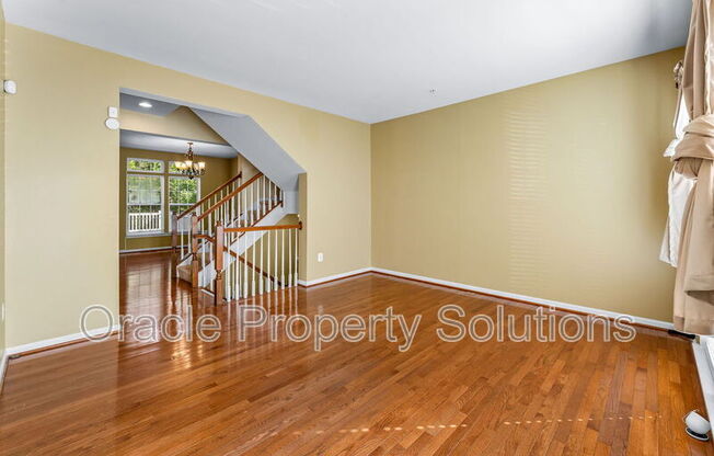 7550 MAIDENHEAD DR