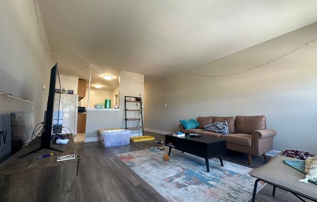 1 bed, 1 bath, $1,195, Unit 309