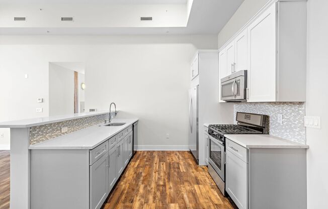 2 beds, 2 baths, 1,224 sqft, $3,350, Unit 305