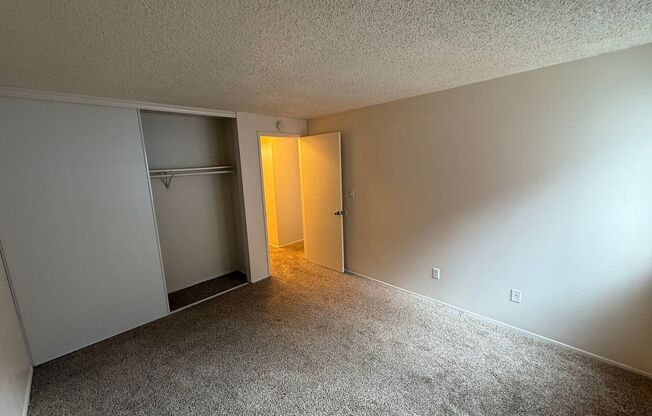 2 beds, 1 bath, 825 sqft, $1,245, Unit 479