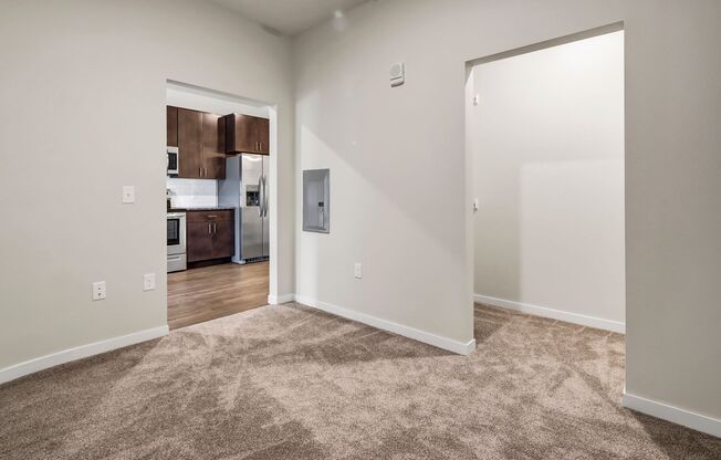 Studio, 1 bath, 678 sqft, $1,406, Unit 214