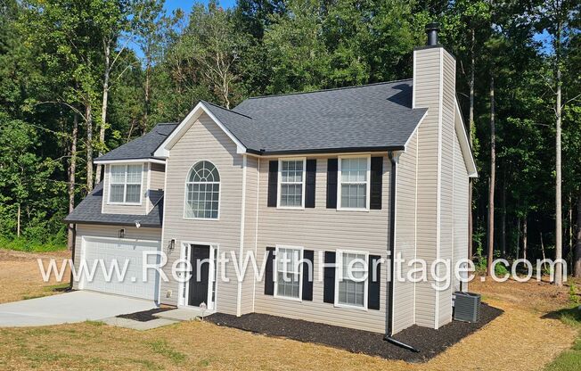 Gorgeous 3bd/ 2.5 bath Home in Popular Nature's Point Subdivision, Swim/ Tennis / Great Location