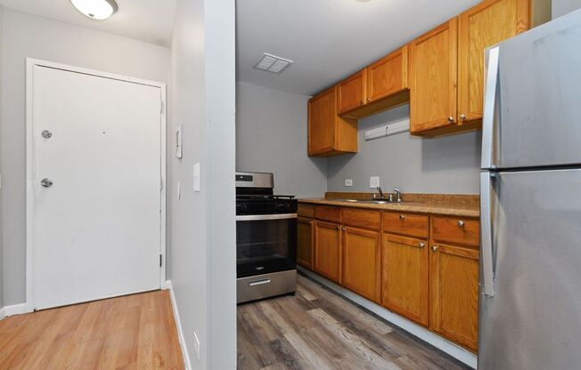 2 beds, 1 bath, 750 sqft, $1,695, Unit 3121-203