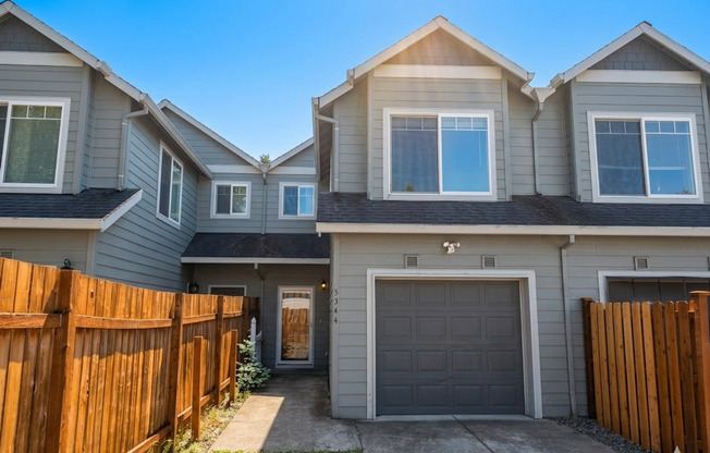 3/2.5 Townhome with walking trails outside backyard!
