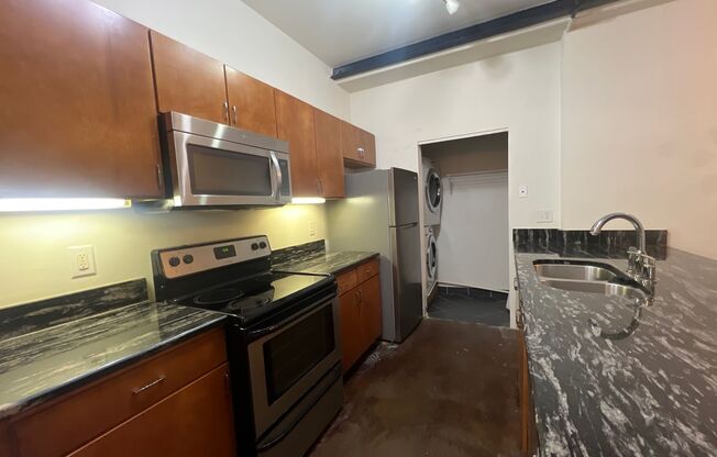 1 bed, 1 bath, 592 sqft, $1,150, Unit 2B