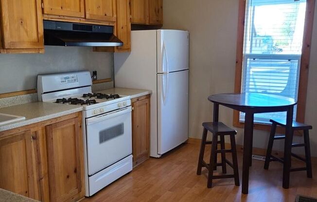 1 bed, 1 bath, $950