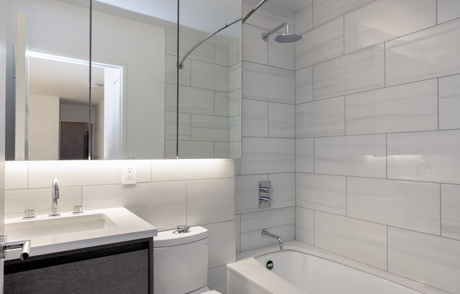 1 bed, 1 bath, $6,295, Unit 12B