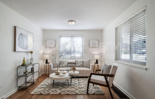 7275 E 8 AVE