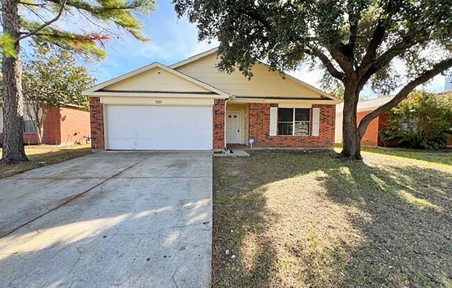 Great 3 Bdrm 2 Bath Home in Denton Tx