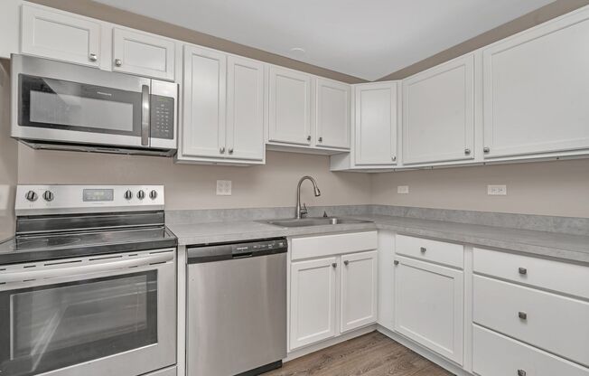 1 bed, 1 bath, 760 sqft, $1,495, Unit 327-121