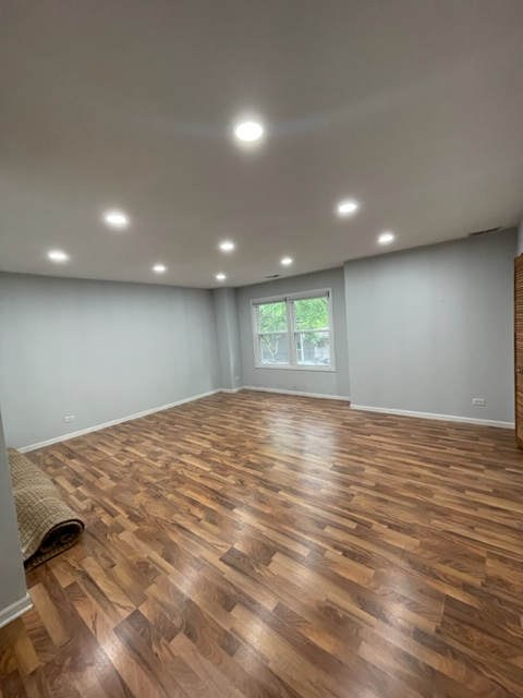 214 S LEAVITT