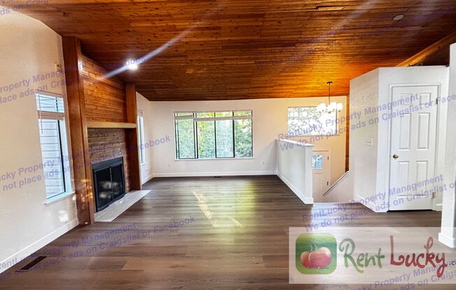 JUST RENOVATED! Great 4 Bedroom House in Spectacular Sammamish Neighborhood!!