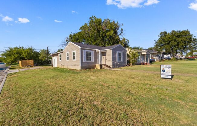 Charming Home in Prime Grand Prairie Location!