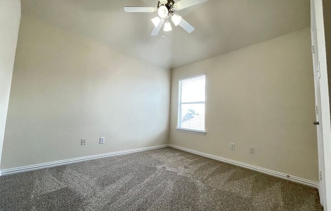 4 beds, 3.5 baths, $2,750