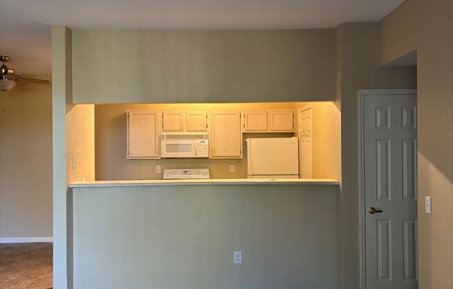 3 beds, 2 baths, $1,600