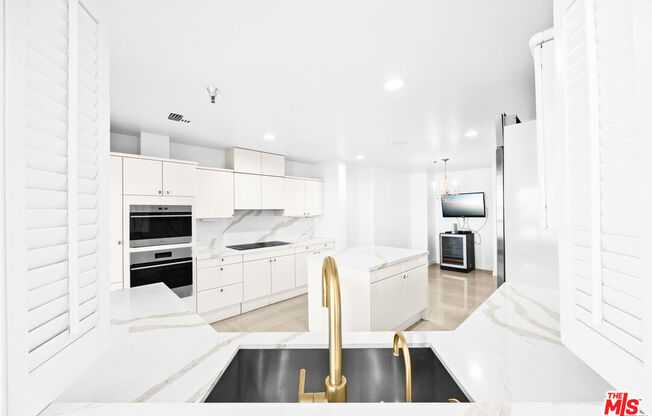 3 beds, 4 baths, 2,814 sqft, $18,000, Unit PH1505