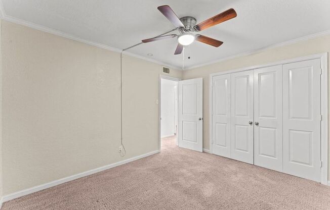 2 beds, 1 bath, 990 sqft, $1,225, Unit #16