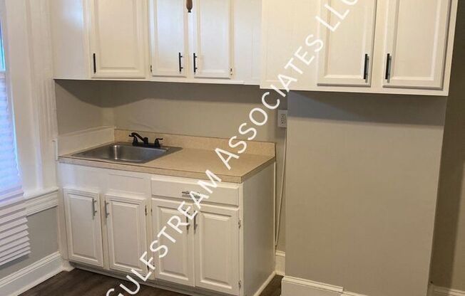 1307 N MONTFORD AVE