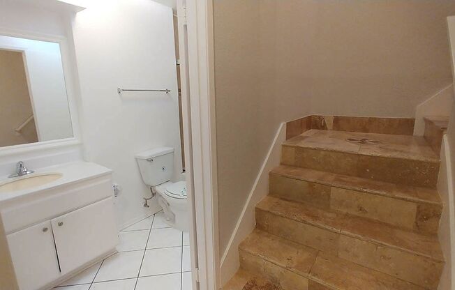 2 beds, 2 baths, 940 sqft, $2,950, Unit 515
