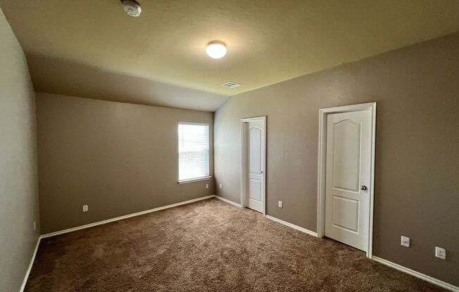 3 beds, 2 baths, $1,400