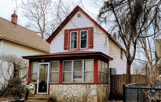 1772 MINNEHAHA AVE W