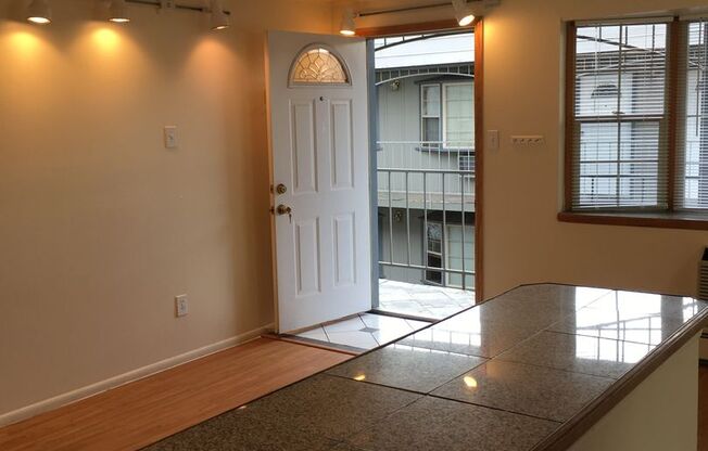1 bed, 1 bath, 550 sqft, $1,595, Unit 680-310