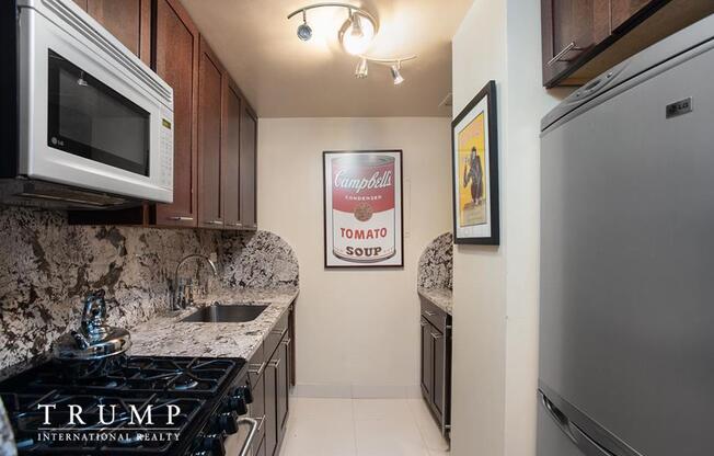 1 bed, 1.5 baths, 800 sqft, $5,500, Unit 8-B