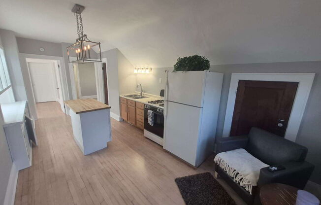 1524 N 60 ST