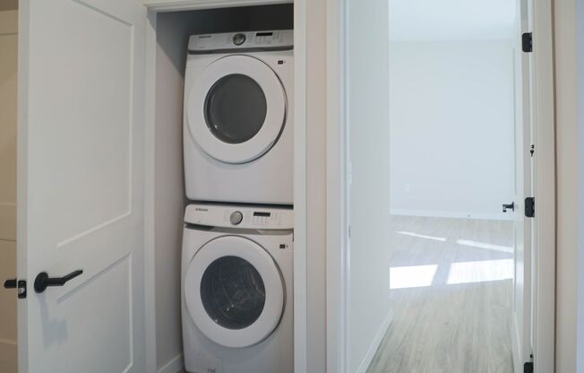 1 bed, 1 bath, 898 sqft, $1,795, Unit 507