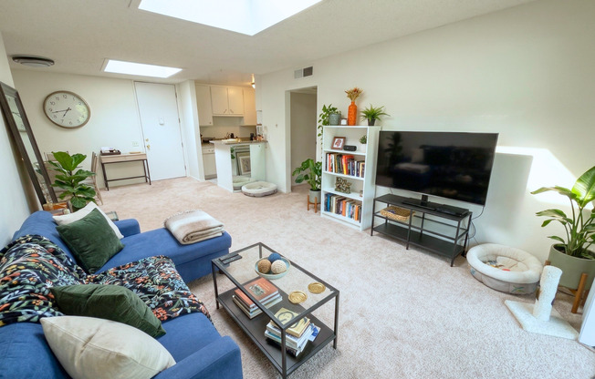 6416 Friars Rd Unit 304