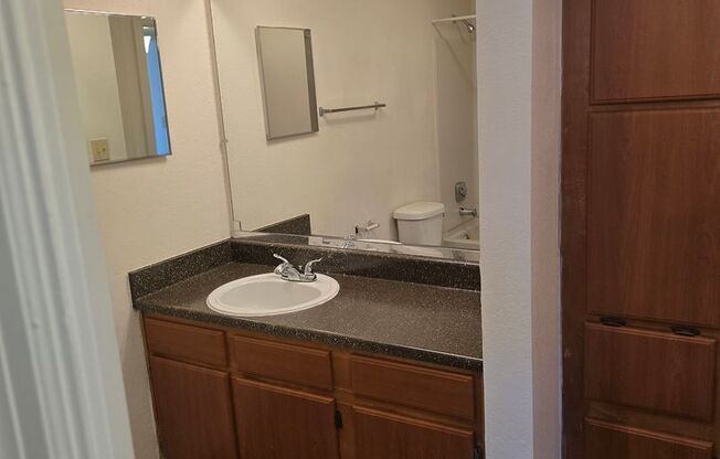 1 bed, 1 bath, 696 sqft, $815, Unit PG 2236