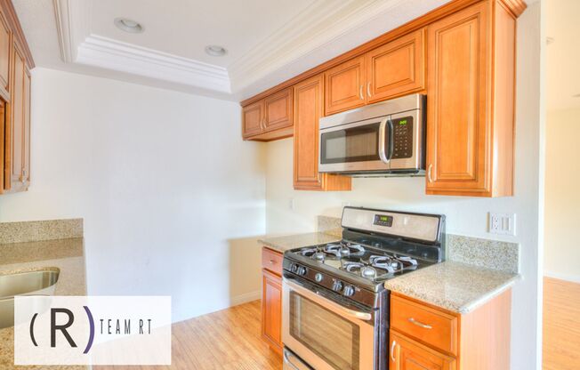 3 beds, 2 baths, $3,000, Unit APARTMENT 85