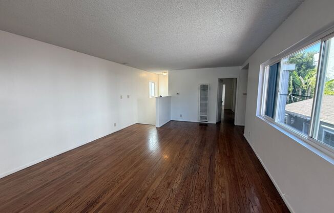 11761 Culver Blvd.
