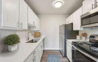 3300 Tamarac Apartments