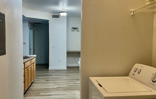2 beds, 2 baths, $2,300, Unit # # 2313 501 GIBSON 2313