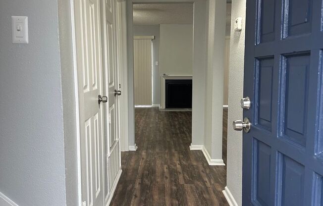 2 beds, 2.5 baths, 1,400 sqft, $1,089