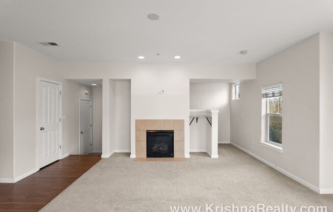 Modern Updated 2 BD* 2.5 BA* Condo Located In Heron Creek Condos Community In Beaverton! *Minutes From Willow Creek PCC, MAX Station & Much More!* W/S Utility Included In Monthly Rent!