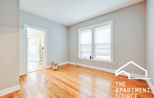 907 W Belmont Ave, Chicago IL 2F