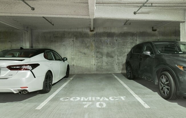 2 beds, 1.5 baths, 997 sqft, $3,950, Unit 719