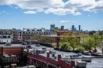 2 beds, 1.5 baths, 815 sqft, $3,200, Unit 414