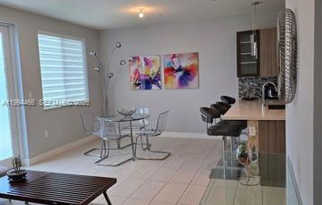10222 NW 64th Way # 302 (A11994466)