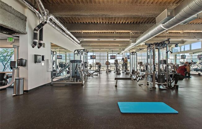 1 bed, 1.5 baths, $2,300, Unit # 1421